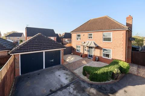 4 bedroom detached house for sale, Vanguard Court, Sleaford, Lincolnshire, NG34