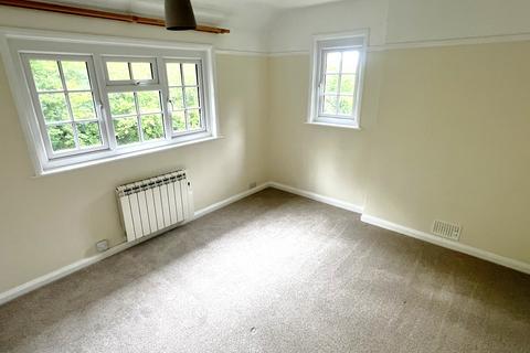 2 bedroom semi-detached house to rent, Church Lane, Guestling TN35