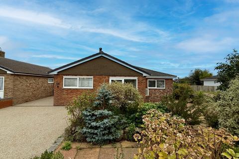 2 bedroom bungalow for sale, Cunningham Drive, Langney Point, Eastbourne, BN23