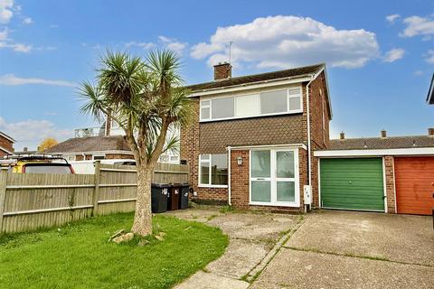 3 bedroom semi-detached house for sale, Seven Sisters Road, Eastbourne