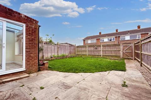 3 bedroom semi-detached house for sale, Seven Sisters Road, Eastbourne