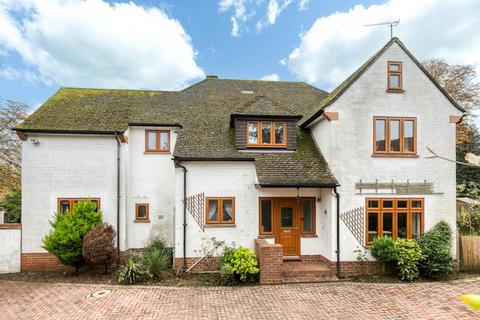 4 bedroom detached house for sale, Rectory Road, Wokingham RG40