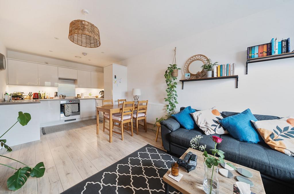 Meridian Way, Hampshire SO14 - View 2