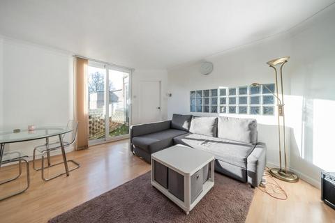 1 bedroom flat for sale, Slough,  Berkshire,  SL1