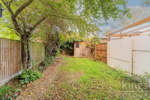 107 Alberta Road, Enfield, EN1 1JA