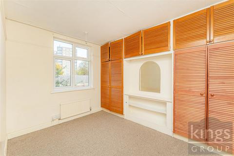 107 Alberta Road, Enfield, EN1 1JA