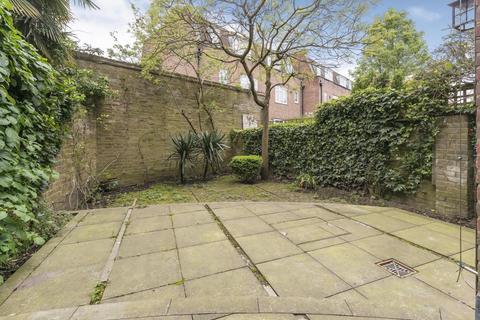 3 bedroom terraced house for sale, 34 Belsize Road, London