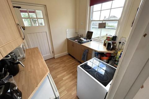 4 bedroom house to rent, Tregothnan Road, Falmouth