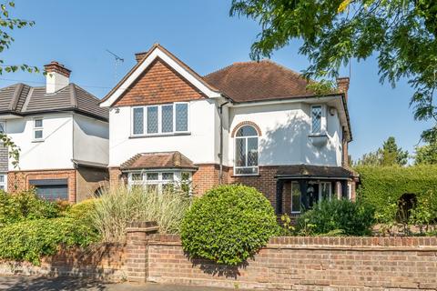 4 bedroom detached house for sale, Langley Way, Watford WD17