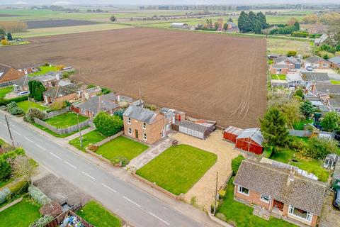 2 bedroom detached house for sale, Holbeach Drove Gate, Holbeach Drove, Spalding