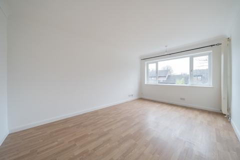 2 bedroom flat to rent, Widmore Road Bromley BR1