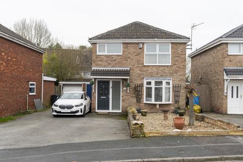 3 bedroom semi-detached house for sale, Lawnswood Grove, Elton CH2