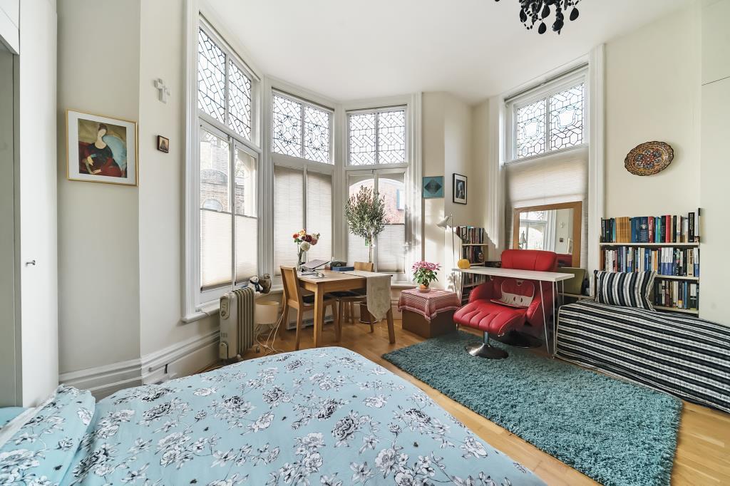 Reception Room/Bedroom