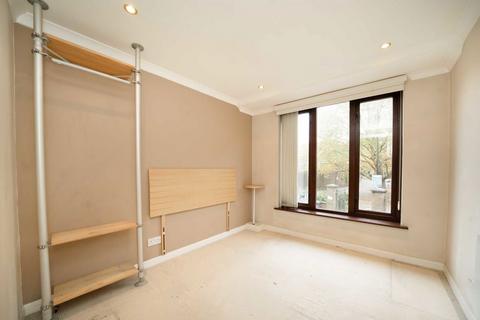 2 bedroom flat to rent, Knighten Street, London E1W