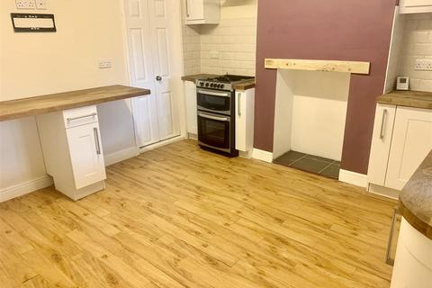 2 bedroom end of terrace house to rent, Codnor Gate, Codnor