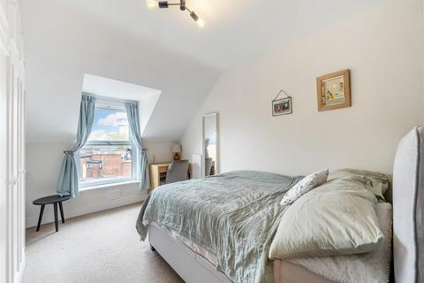 2 bedroom apartment for sale, Blenheim Gardens, London, NW2