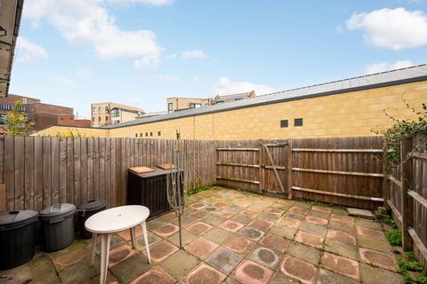 3 bedroom terraced house to rent, Birch Close, Peckham, London, SE15