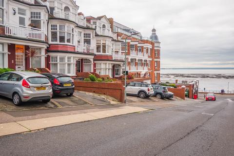 2 bedroom flat for sale, Palmeira Avenue, Westcliff-On-Sea SS0