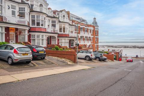 2 bedroom flat for sale, Palmeira Avenue, Westcliff-On-Sea SS0