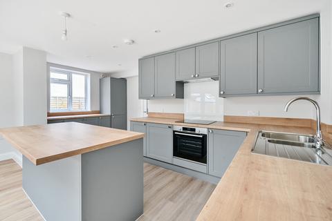 83 Brook Lane, Warsash, Southampton, SO31 9FE