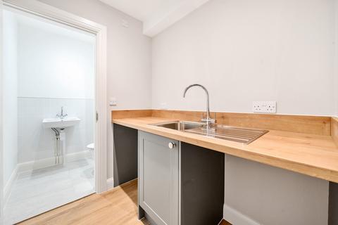83 Brook Lane, Warsash, Southampton, SO31 9FE