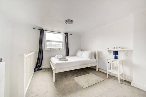 1 bedroom flat to rent, Hogarth Road, Earls Court, London, SW5