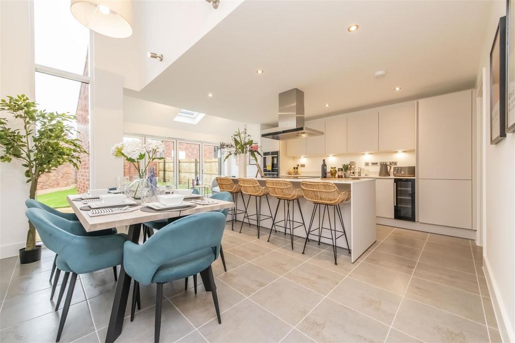 Kitchen / Dining Room