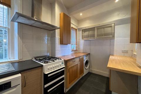 2 bedroom flat for sale, Flat 1, 12 Greville Road, South Hampstead, London, NW6 5JA