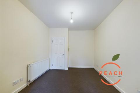 2 bedroom apartment for sale, Carlisle Road, Essex RM1