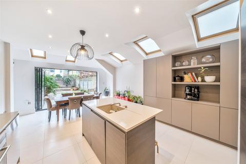 4 bedroom terraced house for sale, Scholars Road, London SW12