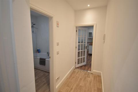 1 bedroom flat for sale, Corbar Road, Buxton