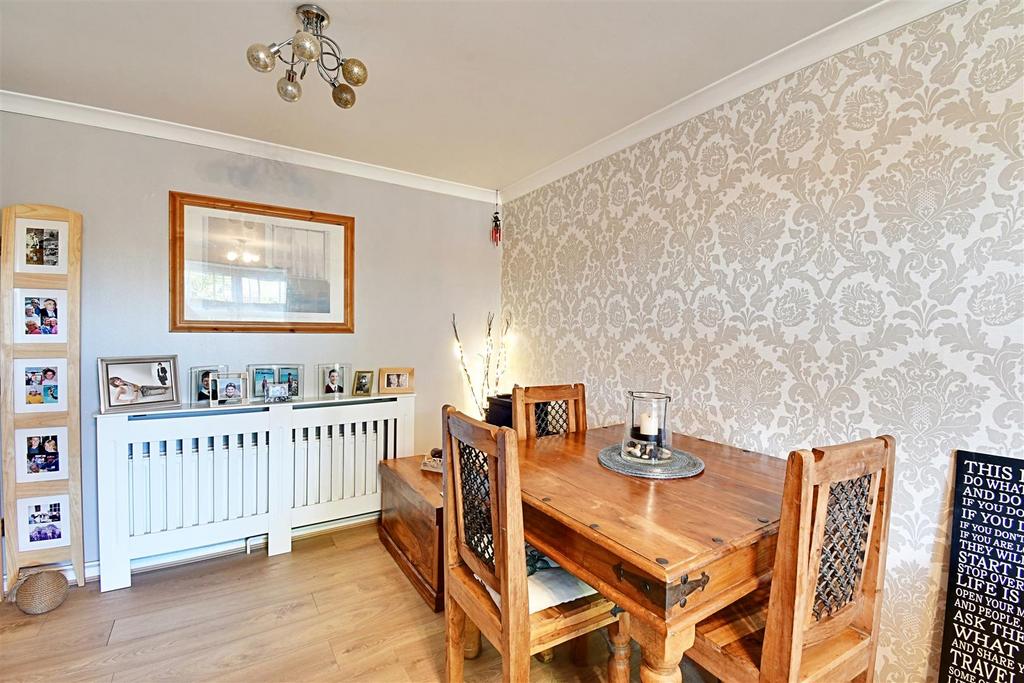 Dining Area.jpg