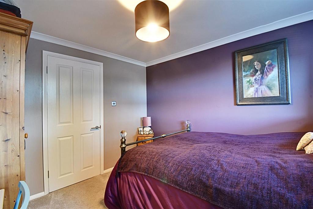 Bedroom 1 2.jpg