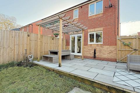 2 bedroom semi-detached house for sale, Cherry Tree Place, Fagley, Bradford, BD2