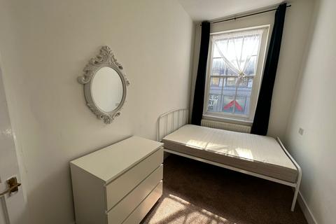 1 bedroom flat to rent, Old Street, London EC1V