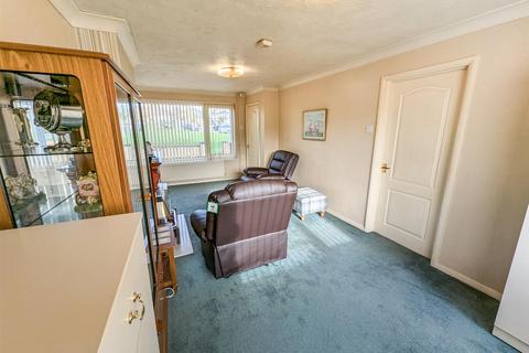 3 bedroom terraced house for sale, Ollerton Walk, Corby NN18