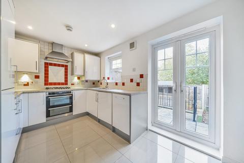 79 Erickson Gardens, Bromley, BR2 9FZ