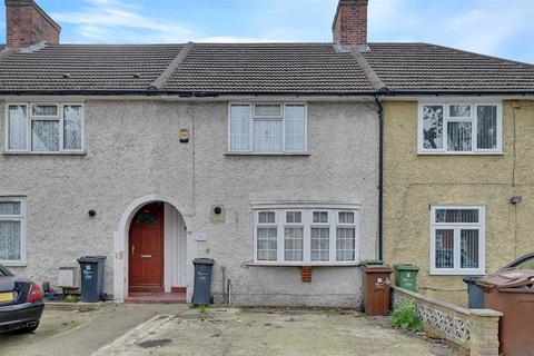 2 bedroom property to rent, Oxlow Lane, Essex