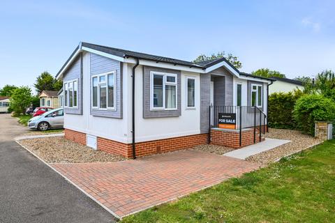 undefined, Hatfield, Hertfordshire, AL9