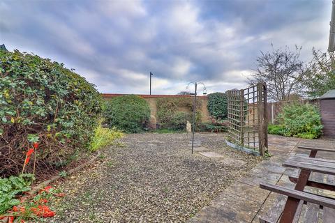 5 Betts Close, Hadleigh, Ipswich, IP7 6DW