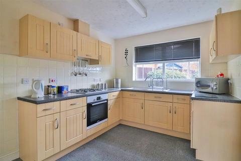 5 Betts Close, Hadleigh, Ipswich, IP7 6DW
