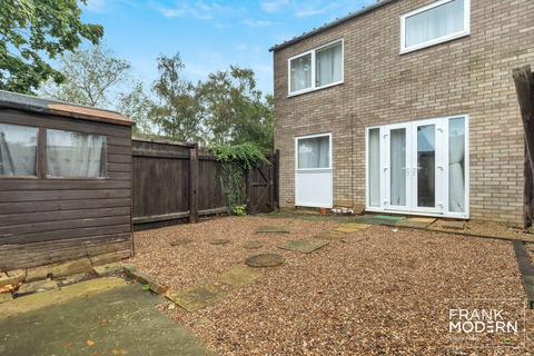 3 bedroom end of terrace house for sale, Willonholt, Peterborough, PE3