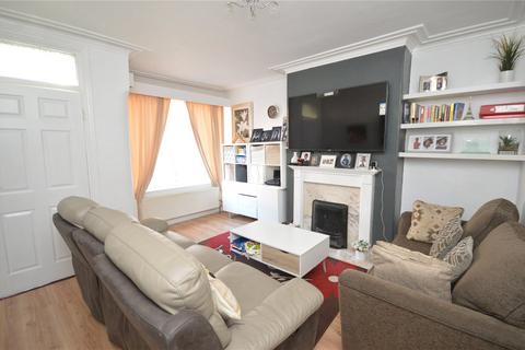 3 bedroom terraced house for sale, Cross Flatts Crescent, Leeds, West Yorkshire