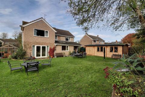 4 bedroom detached house for sale, Glebe Close, Frampton On Severn