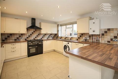 5 bedroom semi-detached house to rent, Milton Keynes MK19