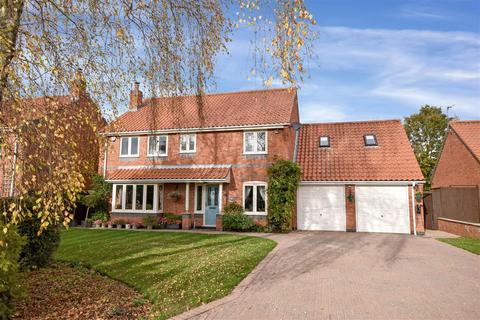 5 bedroom detached house for sale, Hatton Close, North Muskham, Newark