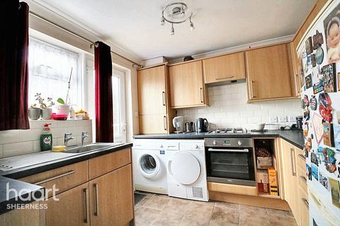 3 bedroom terraced house for sale, Queensway, Sheerness