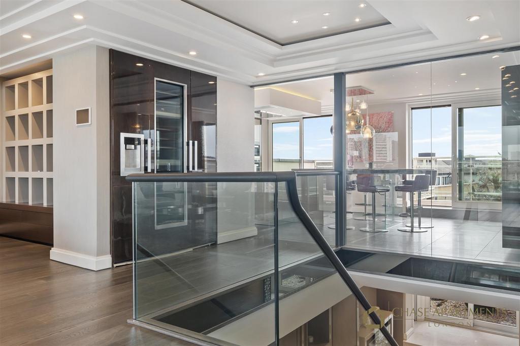 Butlers Wharf SE1 2 YE-18.jpg