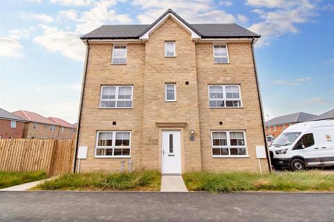 4 bedroom townhouse to rent, Violet Drive, Cramlington, Newcastle Upon Tyne