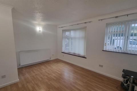 3 bedroom house to rent, Norman Avenue, Coventry, CV2 2NR